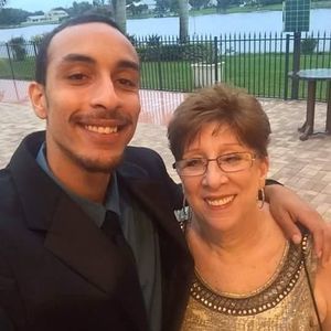 Meet your Posher, Suzanne